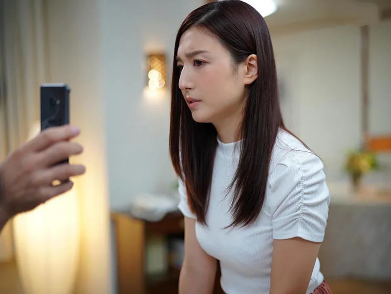 Bà xã địt trộm bị gã chồng bắt quả tang và cái kết jav